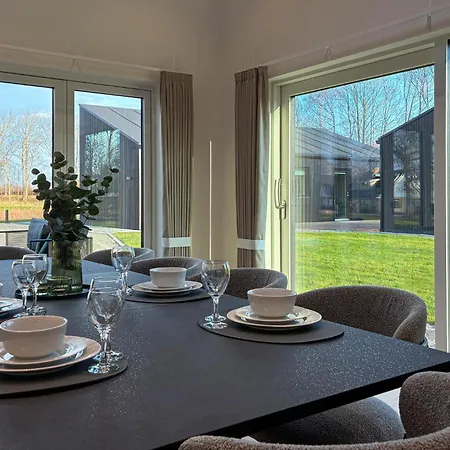 5 Bedroom Gorgeous In Nyaraló Karrebæksminde