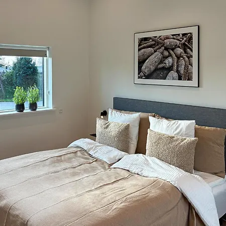 5 Bedroom Gorgeous In