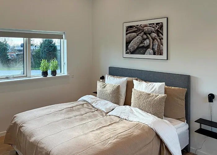 5 Bedroom Gorgeous In